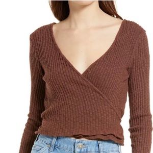 LISA SAYS GAH BROWN WRAP TOP